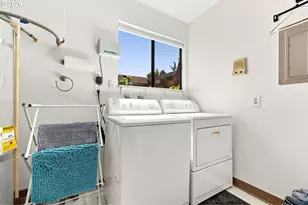 9540 SW Brentwood Pl, Portland, OR 97224 - Photo 36