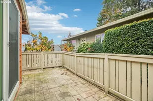 2531 SW Spring Garden St, Portland, OR 97219 - Photo 30