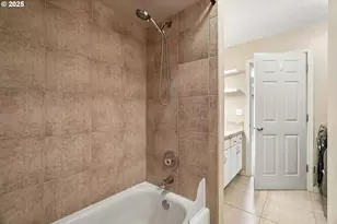 2531 SW Spring Garden St, Portland, OR 97219 - Photo 18