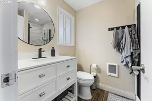 1070 Arago Ave, Coos Bay, OR 97420 - Photo 24