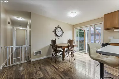 1070 Arago Ave, Coos Bay, OR 97420 - Photo 8