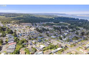 1070 Arago Ave, Coos Bay, OR 97420 - Photo 40