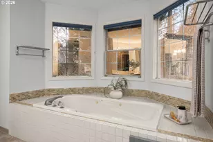 2807 SW 28th Dr, Portland, OR 97219 - Photo 22