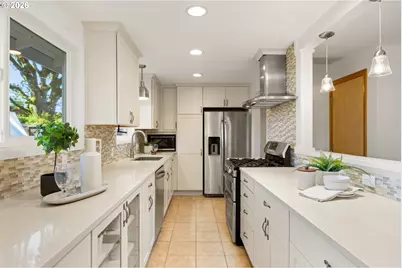 12320 SW Tremont St, Portland, OR 97225 - Photo 12
