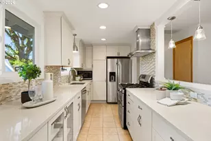 12320 SW Tremont St, Portland, OR 97225 - Photo 12