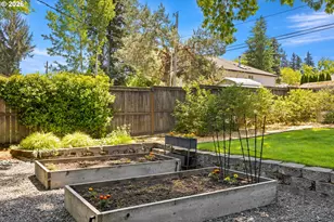 12320 SW Tremont St, Portland, OR 97225 - Photo 28