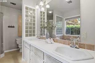 12208 SW 34th Ave, Portland, OR 97219 - Photo 22