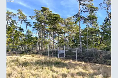 1070 Park Pl, Coos Bay, OR 97420 - Photo 22