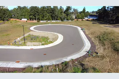 1070 Park Pl, Coos Bay, OR 97420 - Photo 8