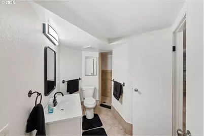 1254 N 6th St, Coos Bay, OR 97420 - Photo 38