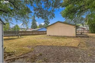 230 Mayfair Dr, Saint Helens, OR 97051 - Photo 26