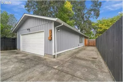 230 Mayfair Dr, Saint Helens, OR 97051 - Photo 1