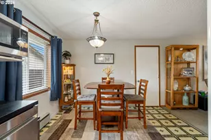 608 Cottonwood Ave, Tillamook, OR 97141 - Photo 8