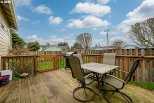 608 Cottonwood Ave, Tillamook, OR 97141 - Photo 24