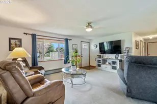 608 Cottonwood Ave, Tillamook, OR 97141 - Photo 4