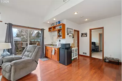 608 Cottonwood Ave, Tillamook, OR 97141 - Photo 20