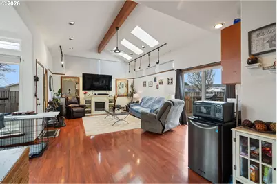 608 Cottonwood Ave, Tillamook, OR 97141 - Photo 18