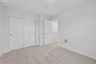9251 E Burnside St, Portland, OR 97216 - Photo 16