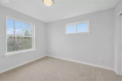 9251 E Burnside St, Portland, OR 97216 - Photo 18