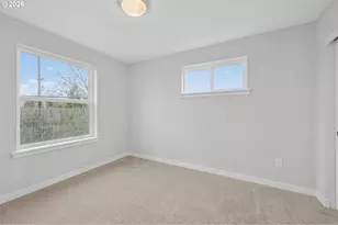 9251 E Burnside St, Portland, OR 97216 - Photo 18