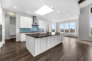 2031 NW Larkspur St, Camas, WA 98607 - Photo 8