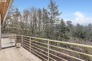 8408 NW Pinnacle Ct, Portland, OR 97229 - Photo 26