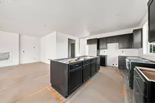 10677 SW Robinson Rd, Hillsboro, OR 97123 - Photo 26