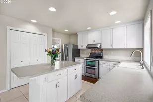 762 Burgundy Ave NE, Keizer, OR 97303 - Photo 12