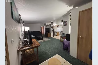 1404 N Cherry St, La Grande, OR 97850 - Photo 8