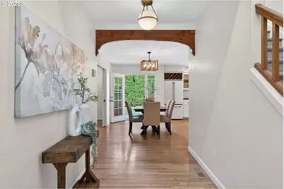 3665 SE Raymond St, Portland, OR 97202 - Photo 4