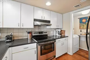 6665 W Burnside St, Portland, OR 97210 - Photo 16