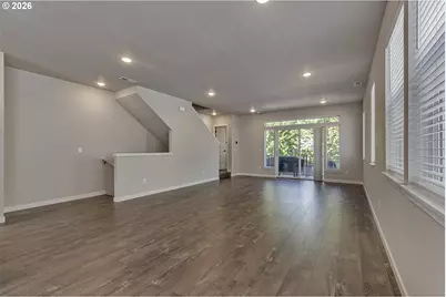 3382 SE Brookwood Ave, Hillsboro, OR 97123 - Photo 6