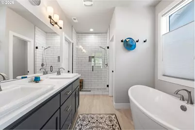 623 W 10th St, La Center, WA 98629 - Photo 22