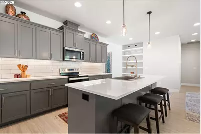 623 W 10th St, La Center, WA 98629 - Photo 16