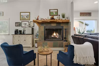 2344 Royal View Dr, Seaside, OR 97138 - Photo 12