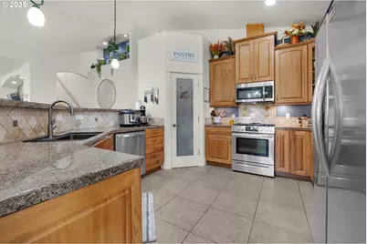 2344 Royal View Dr, Seaside, OR 97138 - Photo 18