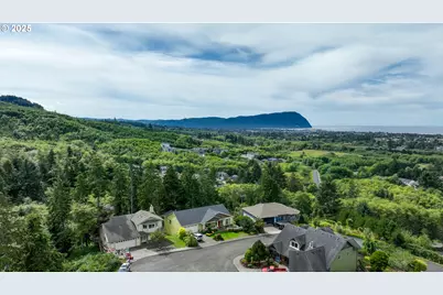 2344 Royal View Dr, Seaside, OR 97138 - Photo 2