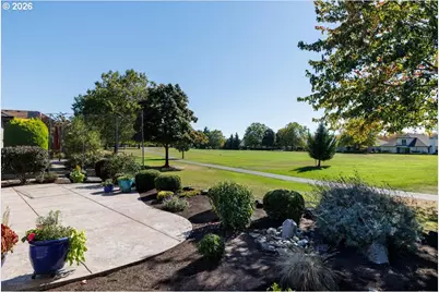 15996 NW Claremont Dr, Portland, OR 97229 - Photo 38