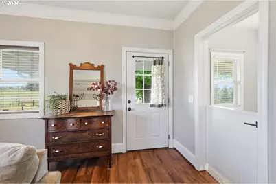 29259 Clear Lake Rd, Eugene, OR 97402 - Photo 14