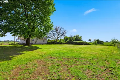 29259 Clear Lake Rd, Eugene, OR 97402 - Photo 32