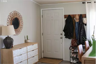 199 Rex St, Roseburg, OR 97471 - Photo 2