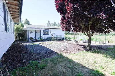 199 Rex St, Roseburg, OR 97471 - Photo 34