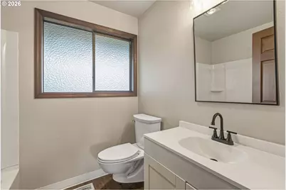 816 Si Town Rd, Castle Rock, WA 98611 - Photo 24