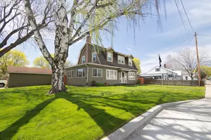 600 Albany St, Elgin, OR 97827 - Photo 2