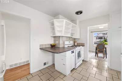 1465 3rd St, Astoria, OR 97103 - Photo 10