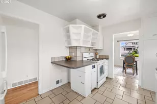 1465 3rd St, Astoria, OR 97103 - Photo 10