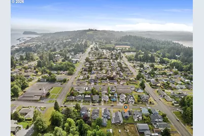 1465 3rd St, Astoria, OR 97103 - Photo 38