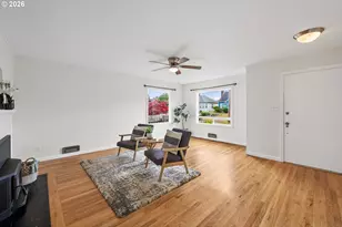 1465 3rd St, Astoria, OR 97103 - Photo 4