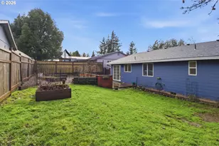 390 SW Ash St, Willamina, OR 97396 - Photo 6