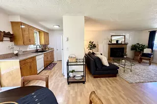 345 E Rosewood Ave, Eugene, OR 97404 - Photo 10